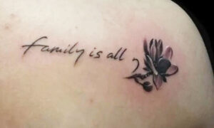 Em tên nhung xăm family trên lưng